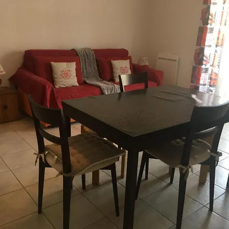 102 Les Sandia Apartment